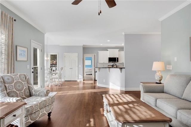 5589 Hedge Brooke NW Drive, Acworth, GA 30101