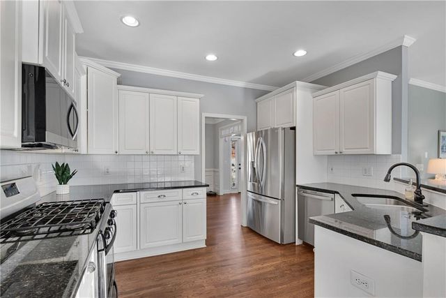 5589 Hedge Brooke NW Drive, Acworth, GA 30101