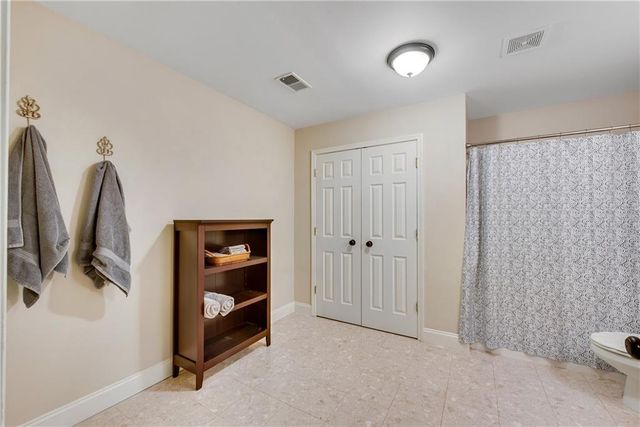 5589 Hedge Brooke NW Drive, Acworth, GA 30101