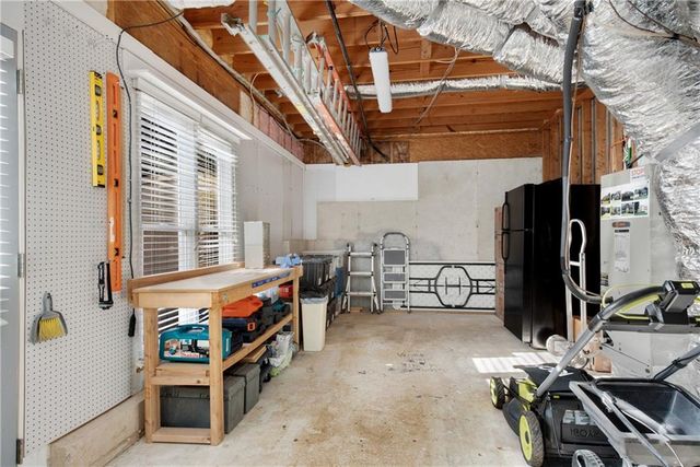 5589 Hedge Brooke NW Drive, Acworth, GA 30101