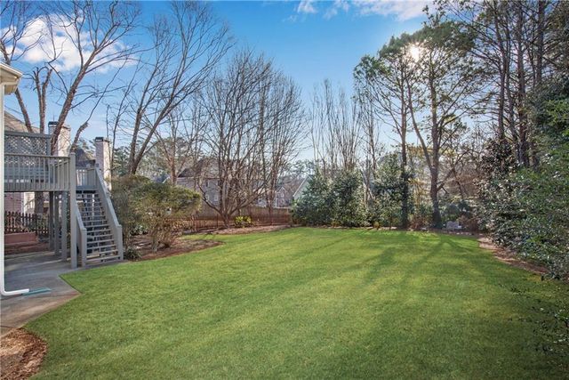 5589 Hedge Brooke NW Drive, Acworth, GA 30101