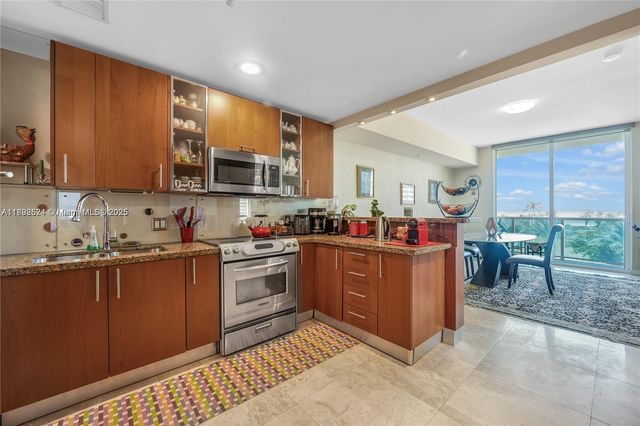 1945 S Ocean Dr 401, Hallandale Beach, FL 33009