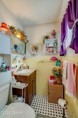 1325 Beacon Drive, Daytona Beach, FL 32117