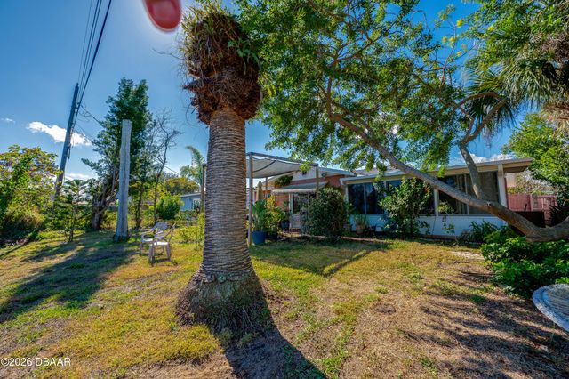 1325 Beacon Drive, Daytona Beach, FL 32117