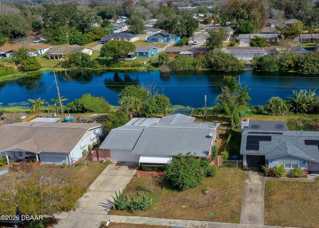 1325 Beacon Drive, Daytona Beach, FL 32117