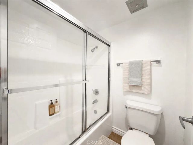 21500 Burbank 328, Woodland Hills, CA 91367
