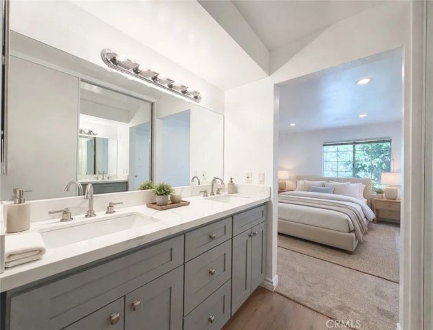 21500 Burbank 328, Woodland Hills, CA 91367