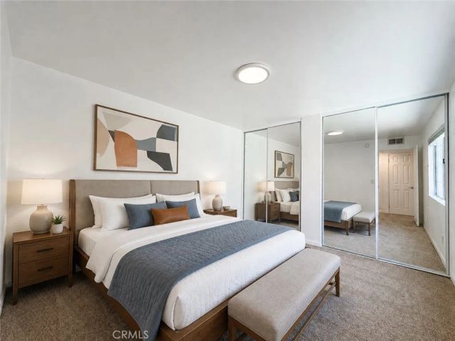 21500 Burbank 328, Woodland Hills, CA 91367