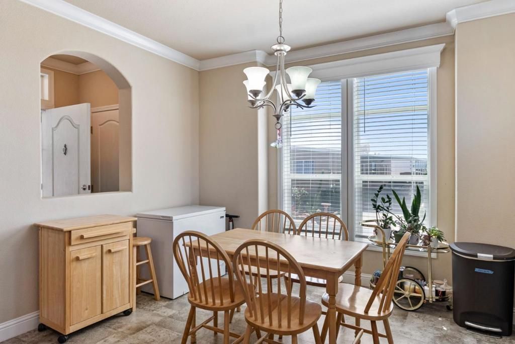 Image 11 of property listing at 317 Santa Paula 317, San Leandro, CA 94579