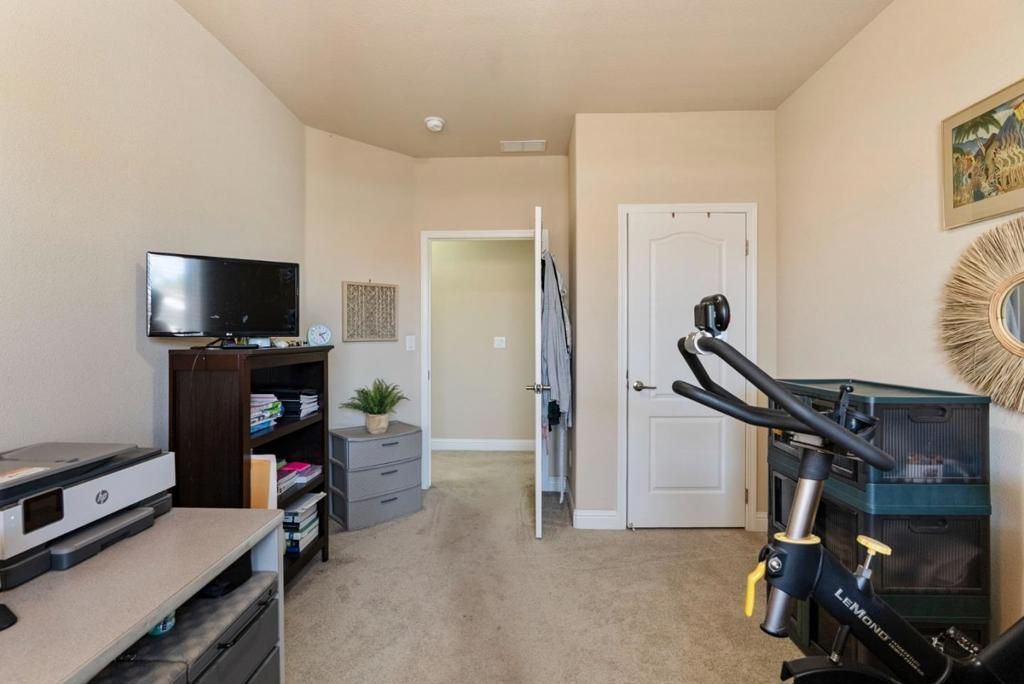 Image 20 of property listing at 317 Santa Paula 317, San Leandro, CA 94579