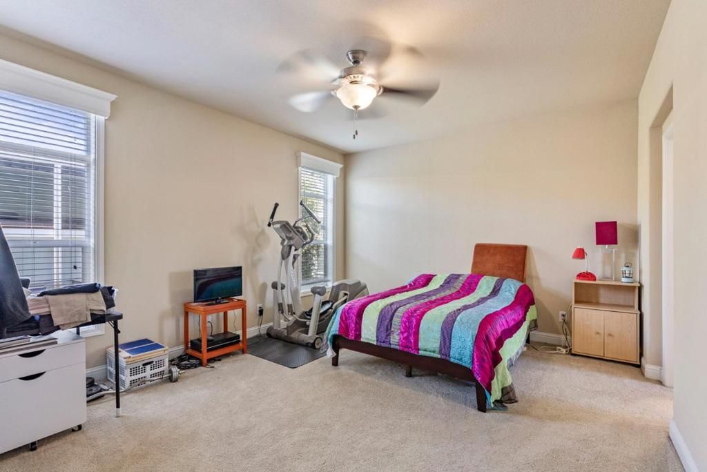 Image 21 of property listing at 317 Santa Paula 317, San Leandro, CA 94579