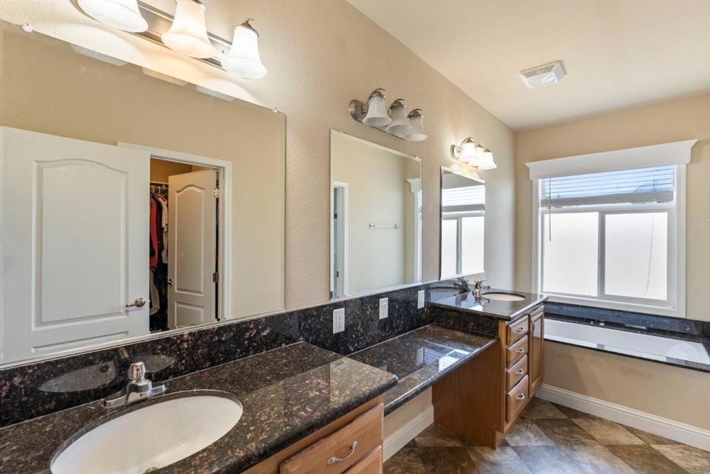 Image 24 of property listing at 317 Santa Paula 317, San Leandro, CA 94579