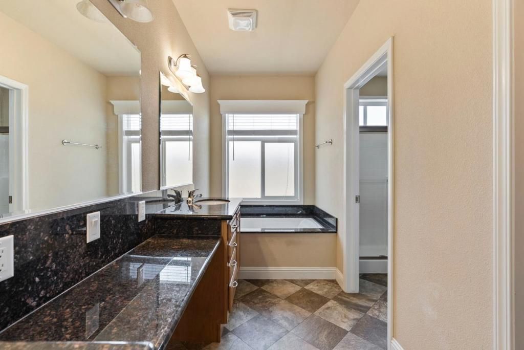 Image 25 of property listing at 317 Santa Paula 317, San Leandro, CA 94579