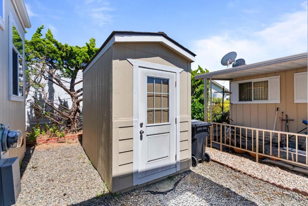 Image 32 of property listing at 317 Santa Paula 317, San Leandro, CA 94579