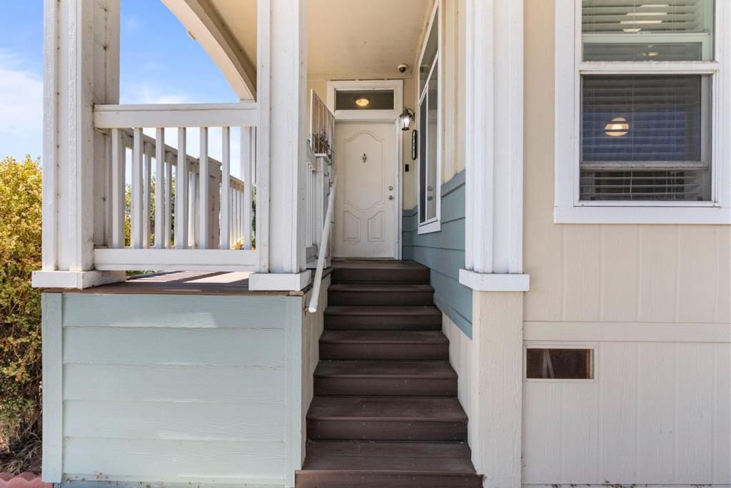 Image 5 of property listing at 317 Santa Paula 317, San Leandro, CA 94579