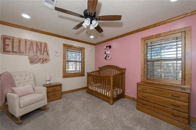 2302 Quail Run, College Station, TX 77845