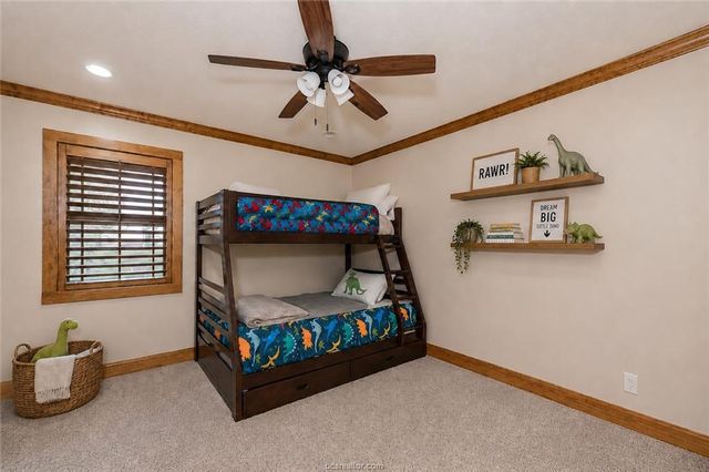 2302 Quail Run, College Station, TX 77845