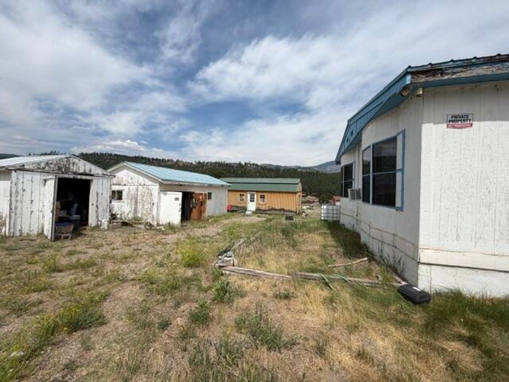 Image 11 of property listing at 20 Needle Place, Jemez Springs, NM 87025