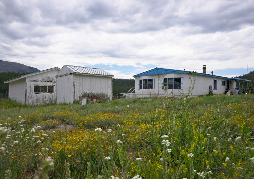 Image 28 of property listing at 20 Needle Place, Jemez Springs, NM 87025