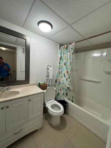 3904 SW 67th Way, Davie, FL 33314