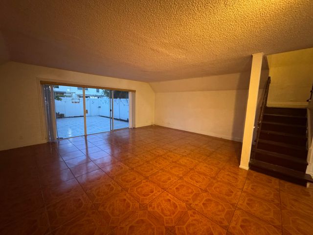 3904 SW 67th Way, Davie, FL 33314