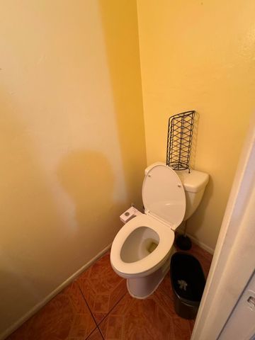 3904 SW 67th Way, Davie, FL 33314