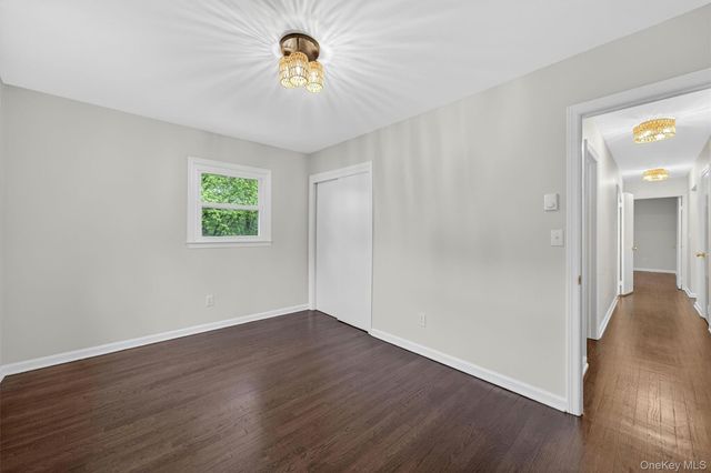 25 Kings Drive, Newburgh, NY 12589