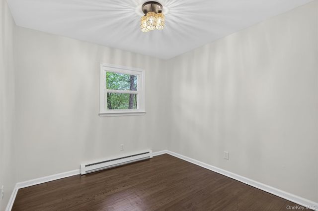 25 Kings Drive, Newburgh, NY 12589