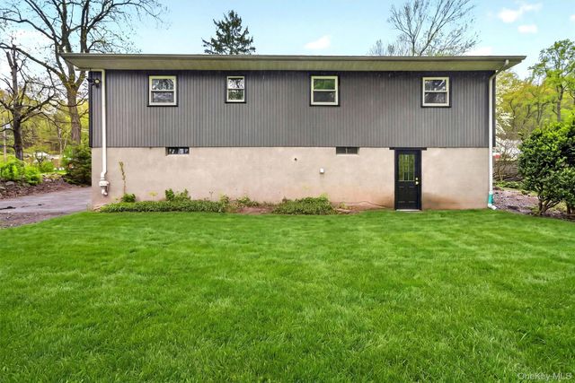 25 Kings Drive, Newburgh, NY 12589