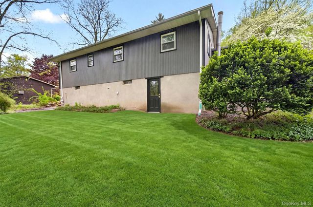 25 Kings Drive, Newburgh, NY 12589