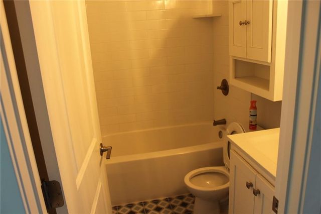 1768 Homestead Drive, Liberty, MO 64068