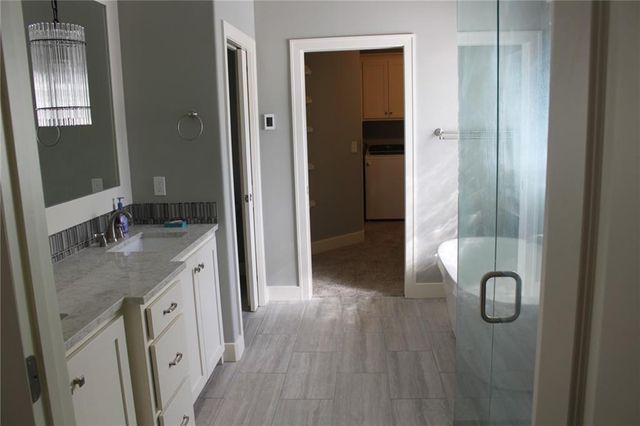 1768 Homestead Drive, Liberty, MO 64068