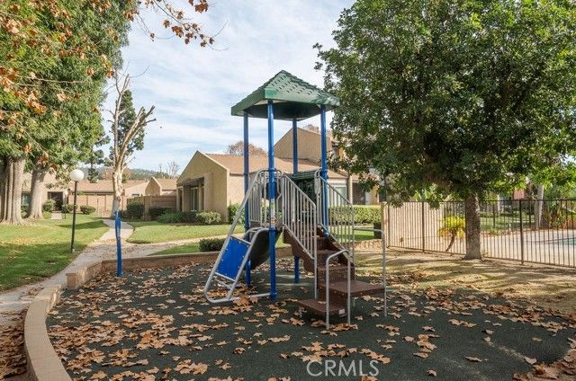 1903 S Summerplace 15, West Covina, CA 91792