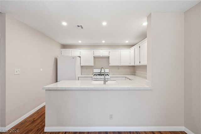 2641 South Durango Drive 201, Las Vegas, NV 89117