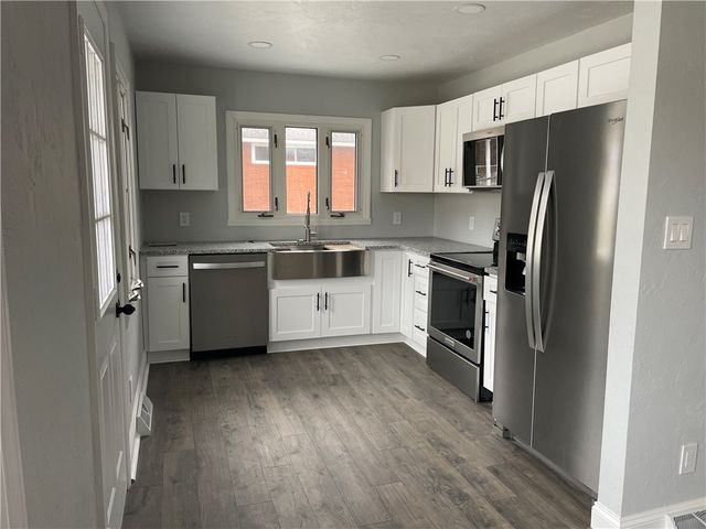 816 High St, Luzerne Twp, PA 15417