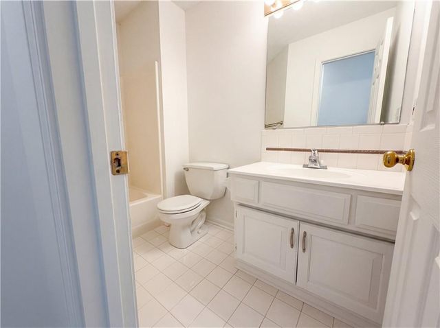 9029 W 127th Terrace, Overland Park, KS 66213