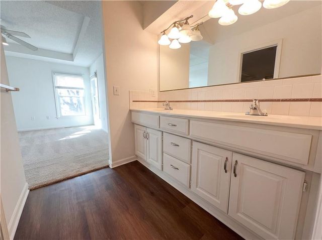 9029 W 127th Terrace, Overland Park, KS 66213