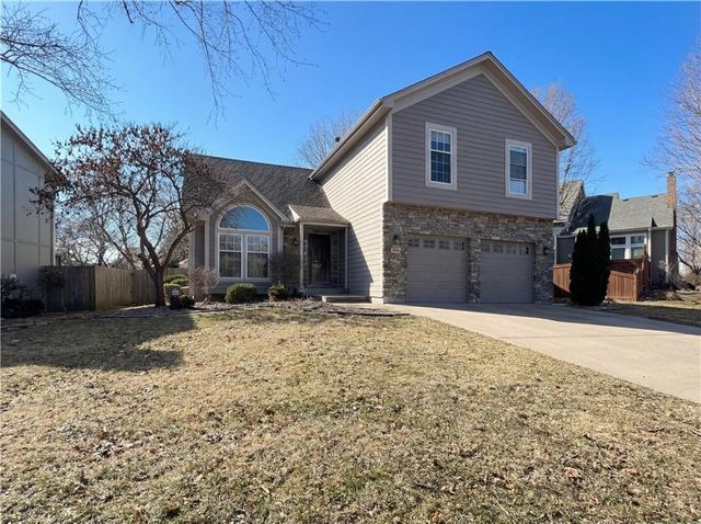 9029 W 127th Terrace, Overland Park, KS 66213
