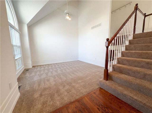 9029 W 127th Terrace, Overland Park, KS 66213