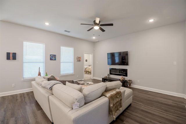 2655 Kathleen Avenue, Dallas, TX 75216