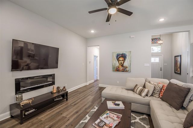 2655 Kathleen Avenue, Dallas, TX 75216