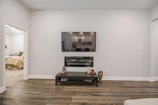 2655 Kathleen Avenue, Dallas, TX 75216