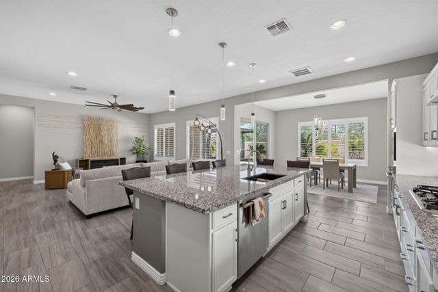 5250 S WESLEY Circle, Mesa, AZ 85212
