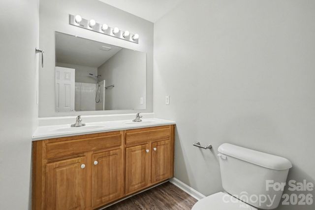 911 Valley Ridge Road, Charlotte, NC 28214