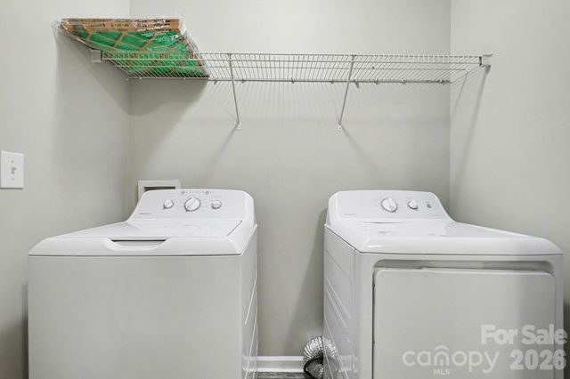 911 Valley Ridge Road, Charlotte, NC 28214