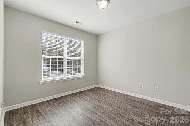 911 Valley Ridge Road, Charlotte, NC 28214