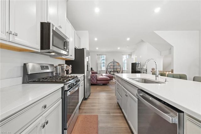 1204 Gunboat DR, Suffolk, VA 23435