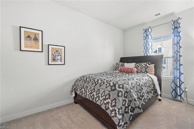 1204 Gunboat DR, Suffolk, VA 23435