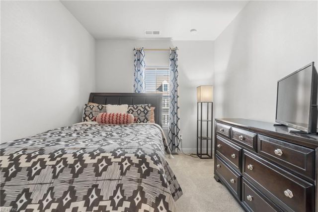 1204 Gunboat DR, Suffolk, VA 23435