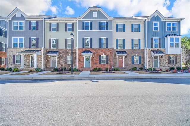 1204 Gunboat DR, Suffolk, VA 23435